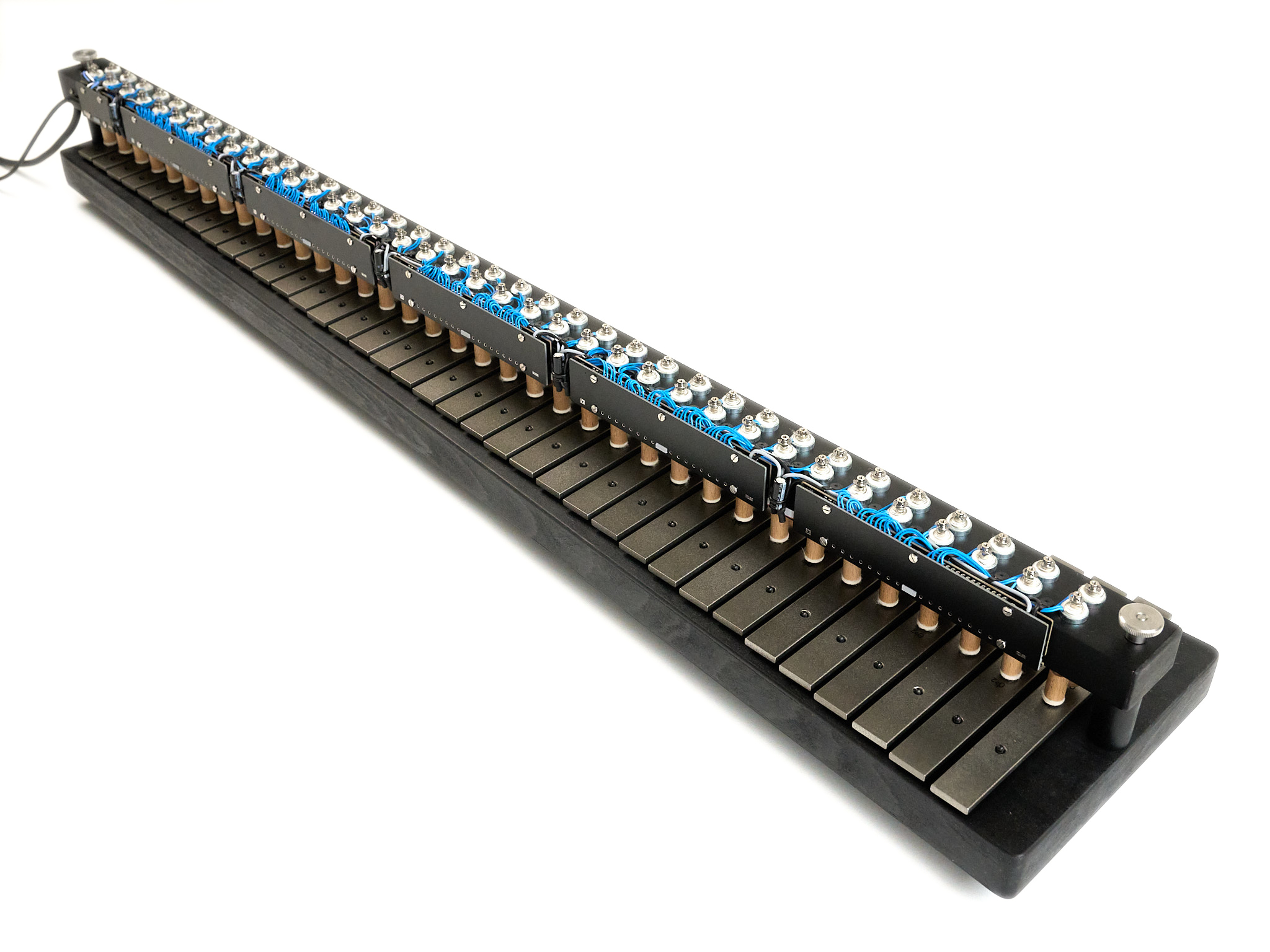 glockenspiel-37, side view