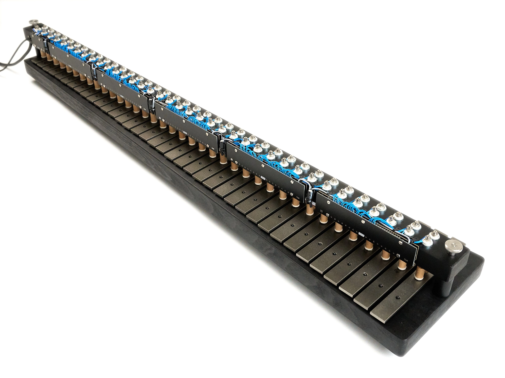 glockenspiel-37, side view