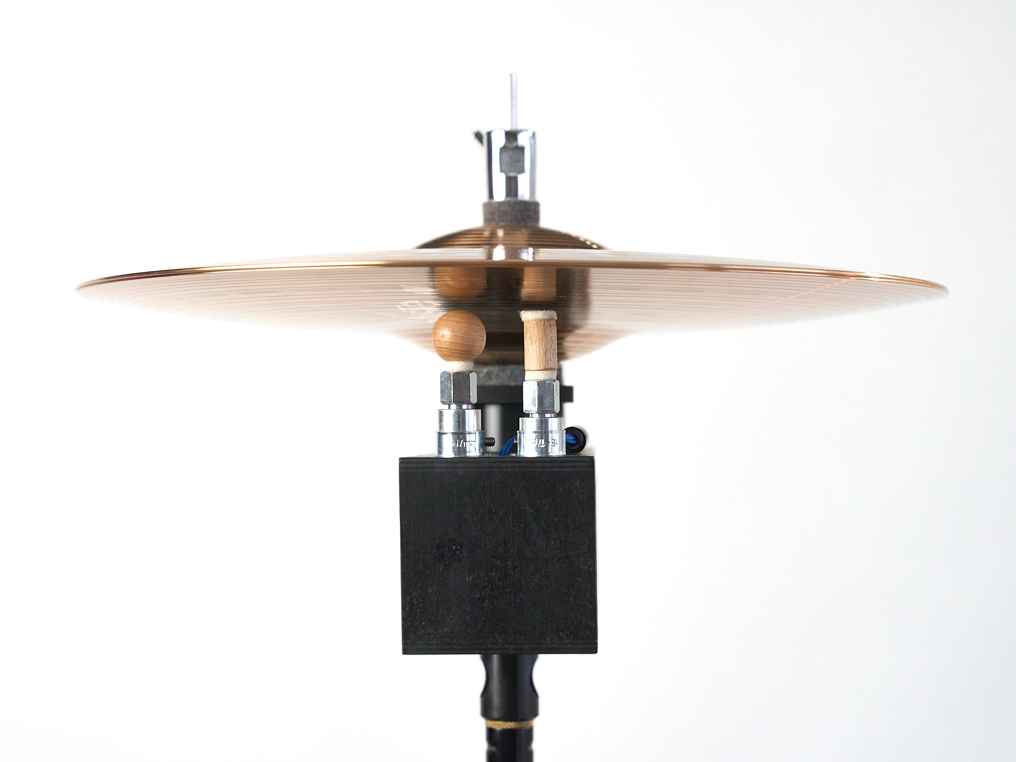 hihat, side view